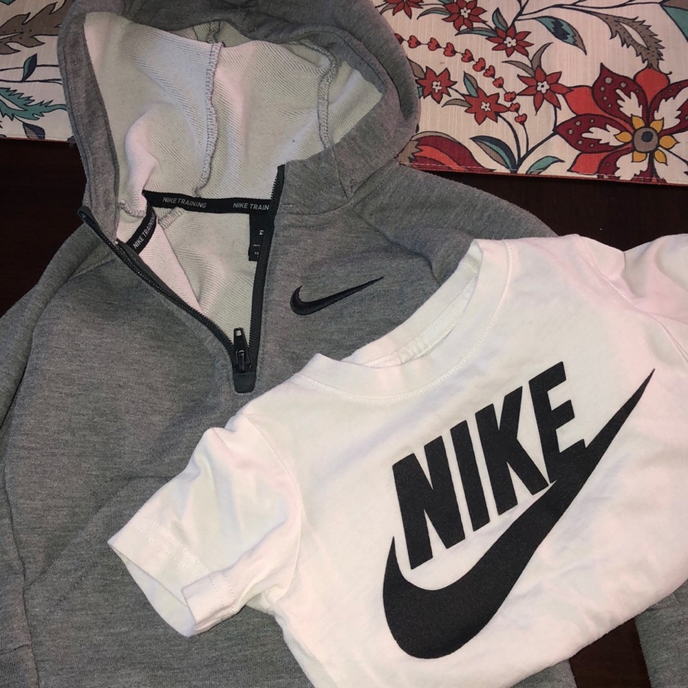 3/4 zip Nike hoodie and Nike shirt